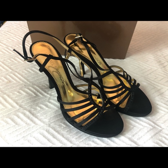 Black fabric and rhinestone sandals! - Picture 2 of 6